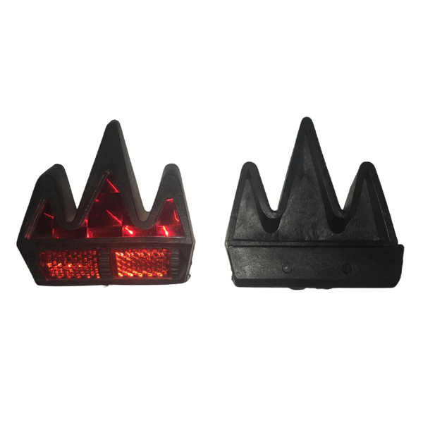 Катафот красный "Пламя" на дверь 75мм*70мм КОМПЛЕКТ Катафот красный "Пламя" на дверь 75мм*70мм КОМПЛЕКТ